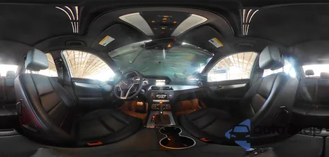 2014 Mercedes-Benz C 250 z USA, uszkodzony, nr VIN WDDGF4HB5EA899066